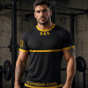 imagen_modelo_real_camiseta_grs_negra_amarilla